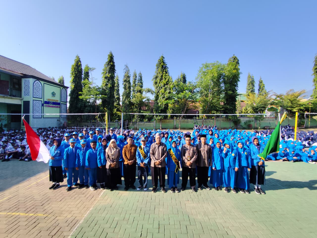 Pelantikan dan Serah Terima Jabatan Pengurus OSIS MTsN 5 Magetan