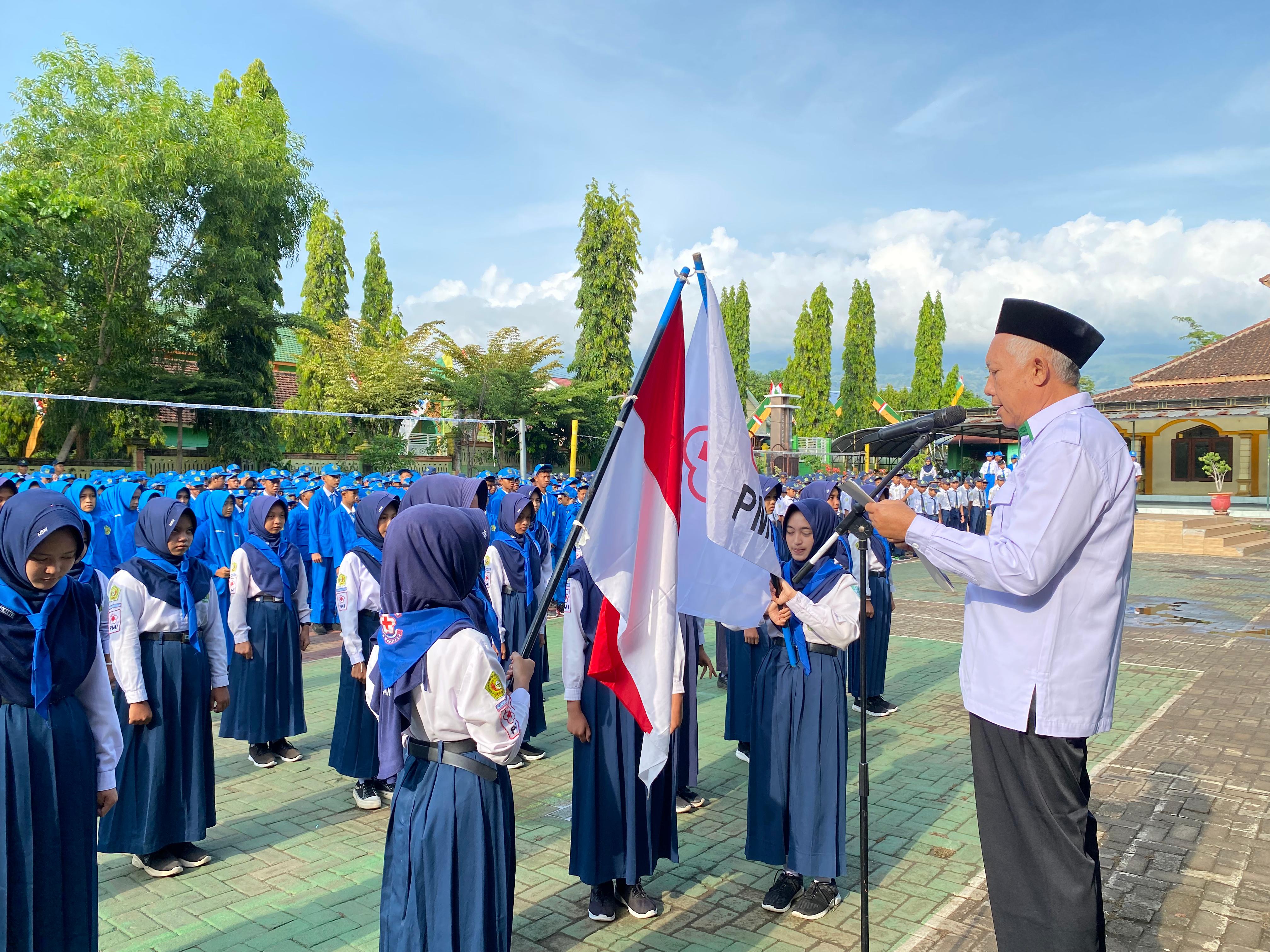 Pelantikan Senior PMR MTsN 5 Magetan Masa Bhakti 2025/2026: Wujud Regenerasi dan Semangat Kemanusiaan
