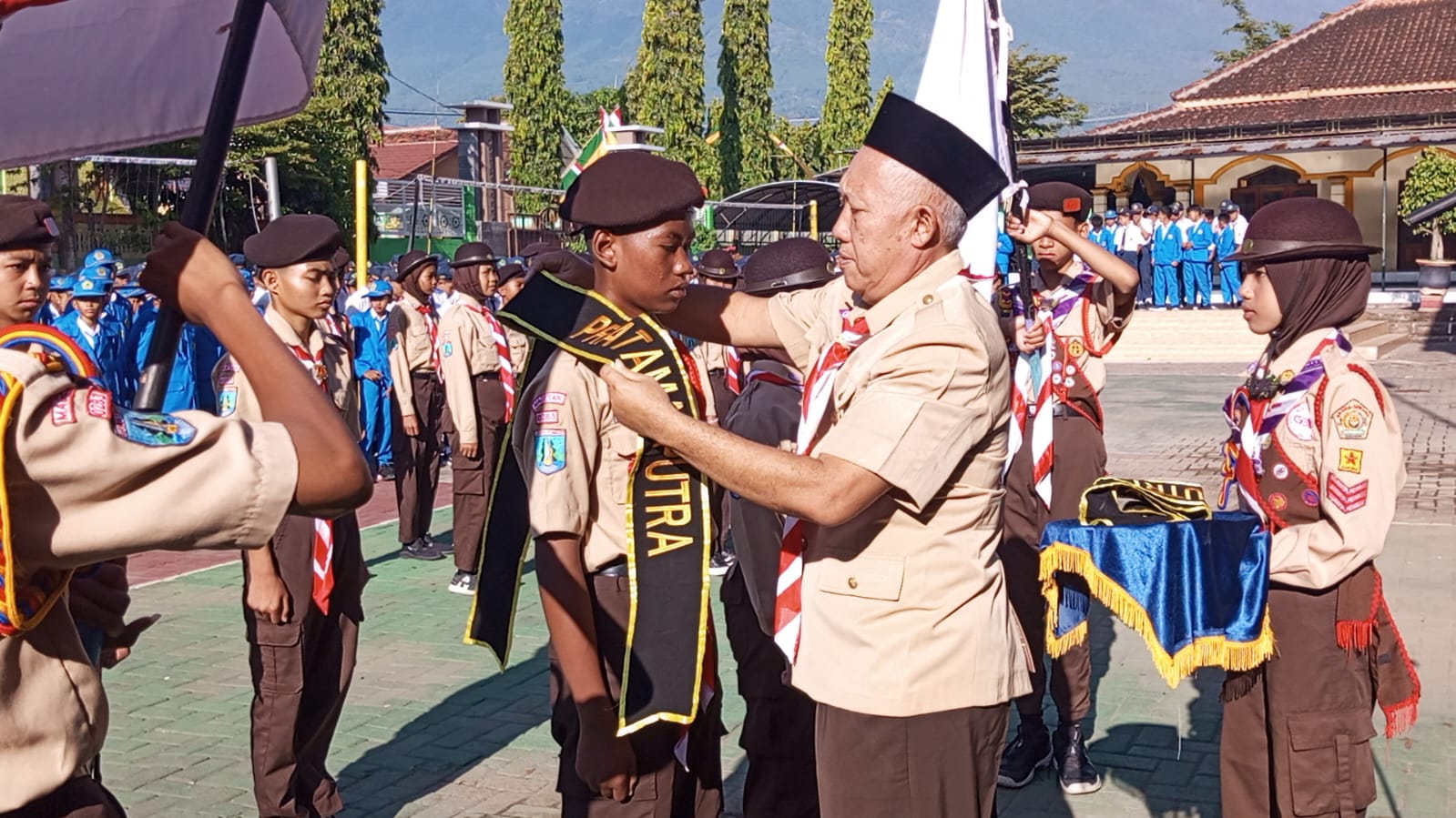 WhatsApp Image 2025-10-13 at 08.34.49_a03b0b92.jpg